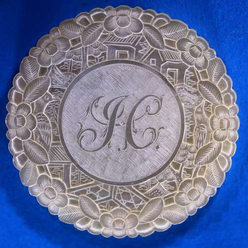 One extra-large deep-carved counter