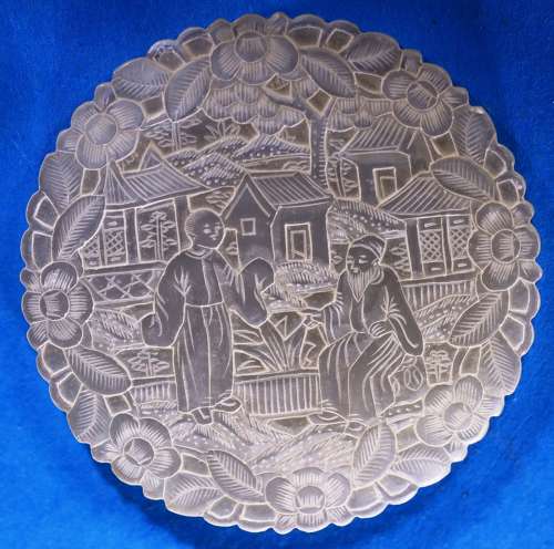 Superb extra-large deep-carved
