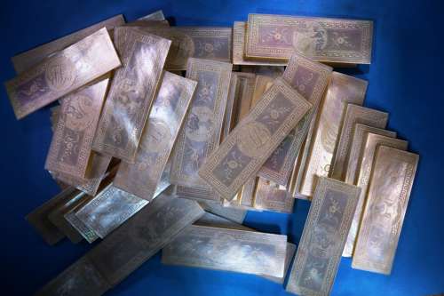 Fifty top quality counters with great scenes